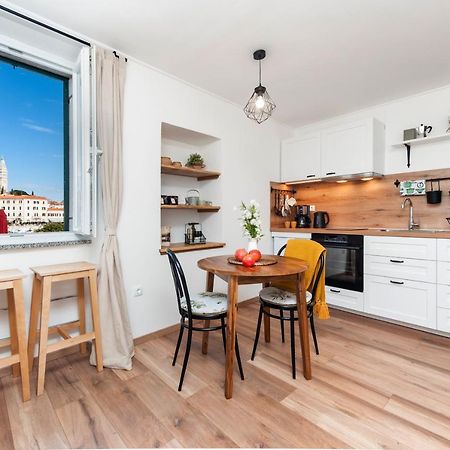 Ferienwohnung Perla Adriatica Rovinj Exterior foto