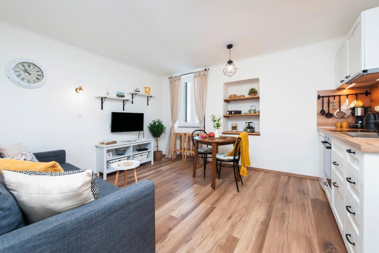 Ferienwohnung Perla Adriatica Rovinj Exterior foto
