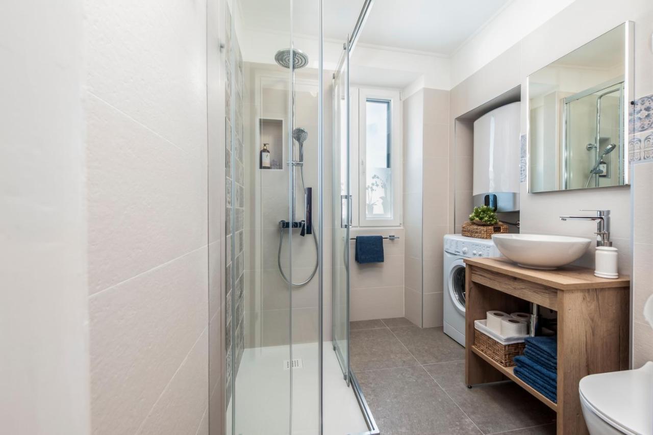 Ferienwohnung Perla Adriatica Rovinj Exterior foto